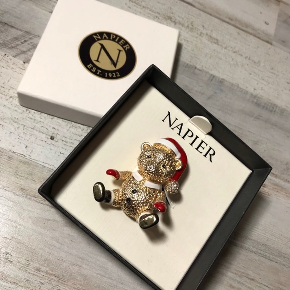 Napier Jewelry - Napier Holiday Teddy Bear pin/brooch